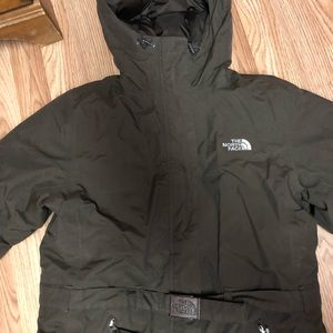 Women’s North Face winter coat.